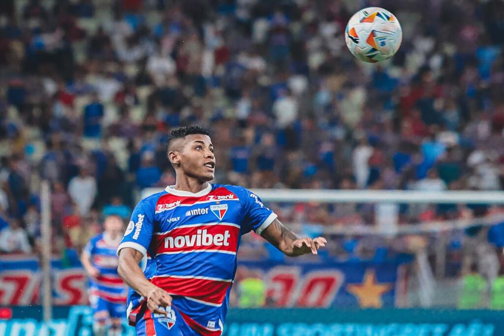 Fortaleza perde para o Racing, mas garante vaga nas oitavas da Libertadores fortaleza-perde-para-o-racing,-mas-garante-vaga-nas-oitavas-da-libertadores