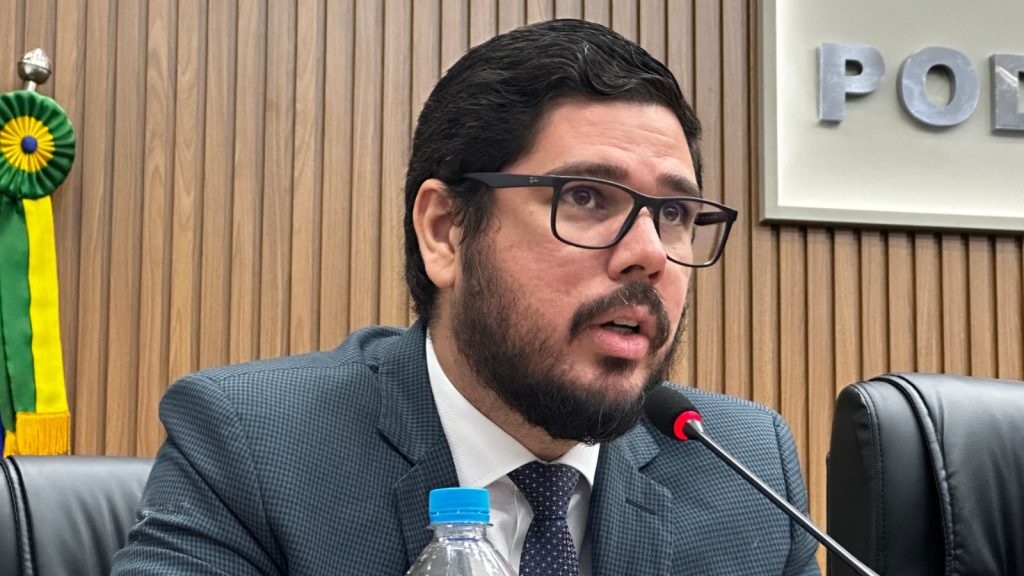 Câmara de Porangatu aprova pedido de Lucas Freitas para operação tapa-buracos no Cidade Jardim
