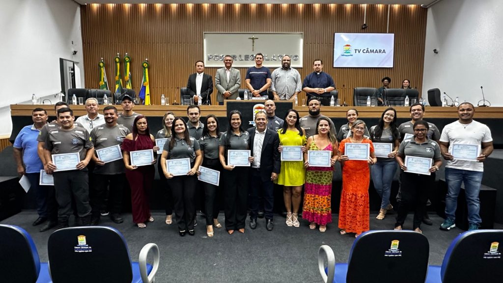 Funcionários do CASER são homenageados em Sessão Solene da Câmara Municipal de Porangatu