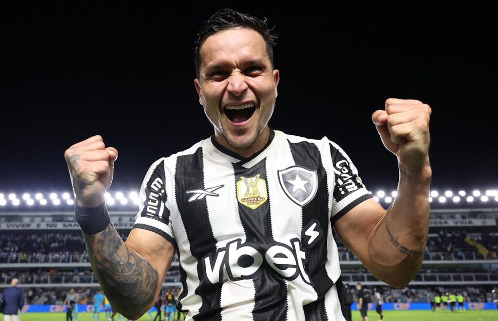 Santos perde para o Botafogo e permanece na zona de rebaixamento santos-perde-para-o-botafogo-e-permanece-na-zona-de-rebaixamento
