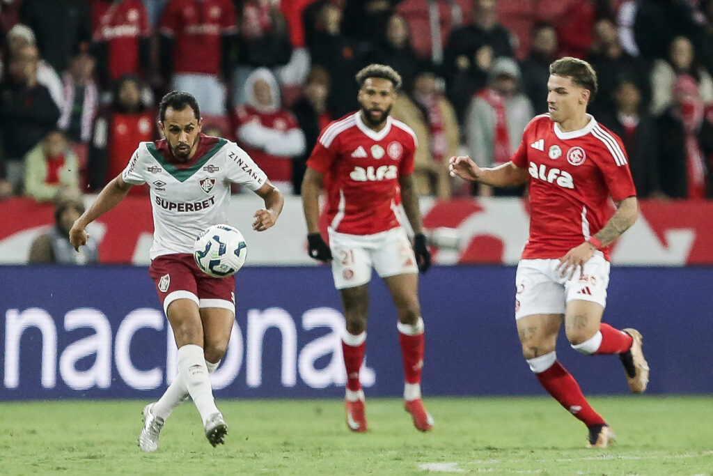 Fluminense vence Internacional e segue em ascensão no Brasileirão fluminense-vence-internacional-e-segue-em-ascensao-no-brasileirao