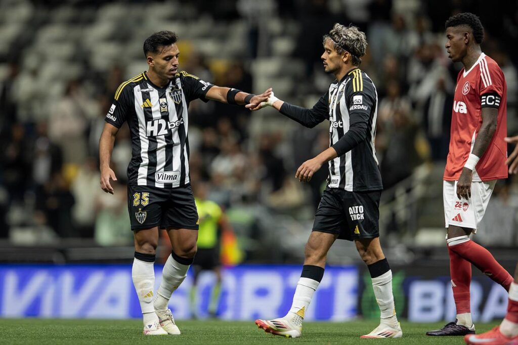 Atlético-MG vence Internacional por 2 a 0 e empurra colorado para zona de rebaixamento atletico-mg-vence-internacional-por-2-a-0-e-empurra-colorado-para-zona-de-rebaixamento