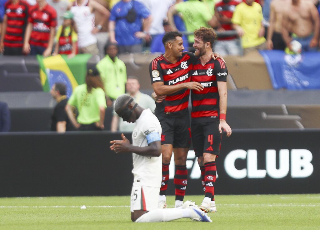 Flamengo vira para cima do Chelsea e assume a liderança isolada do Grupo D no Mundial de Clubes flamengo-vira-para-cima-do-chelsea-e-assume-a-lideranca-isolada-do-grupo-d-no-mundial-de-clubes