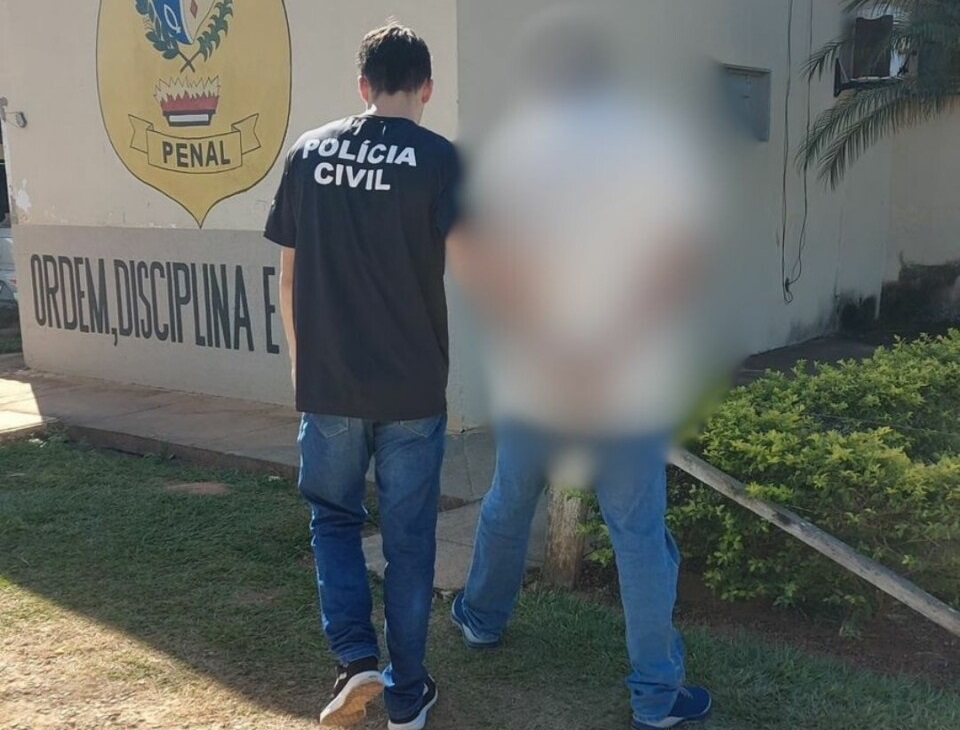Homem é preso em Trindade por abusar de menor com promessa de carreira no futebol homem-e-preso-em-trindade-por-abusar-de-menor-com-promessa-de-carreira-no-futebol