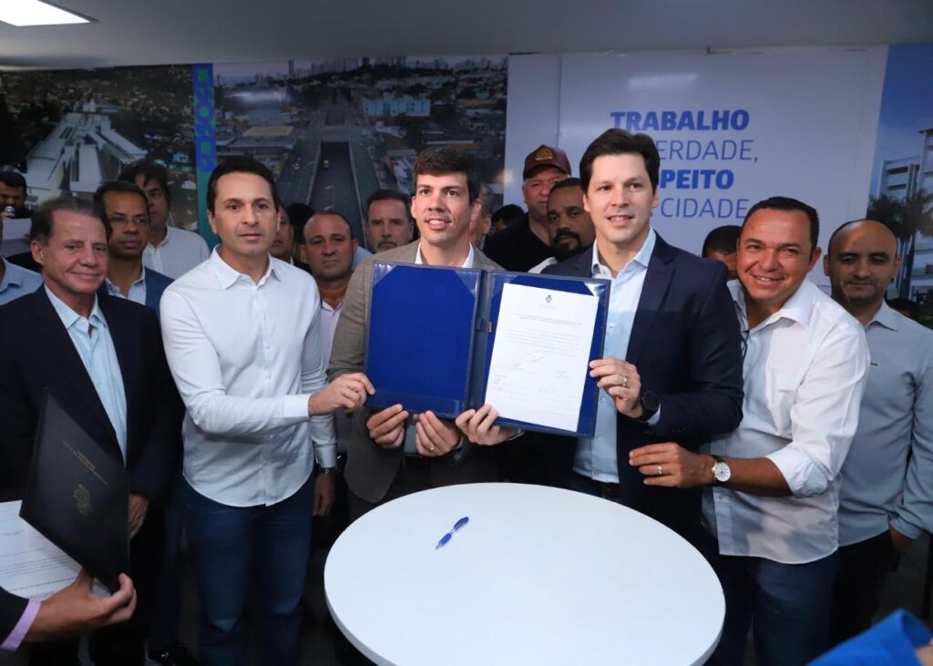 Governo de Goiás e Prefeitura de Aparecida assinam convênio de 18 milhões para obras governo-de-goias-e-prefeitura-de-aparecida-assinam-convenio-de-18-milhoes-para-obras