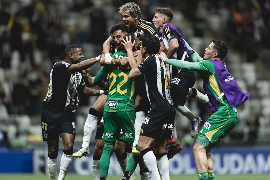 Atlético-MG avança na Sul-Americana com drama nos pênaltis após derrota para o Bucaramanga atletico-mg-avanca-na-sul-americana-com-drama-nos-penaltis-apos-derrota-para-o-bucaramanga