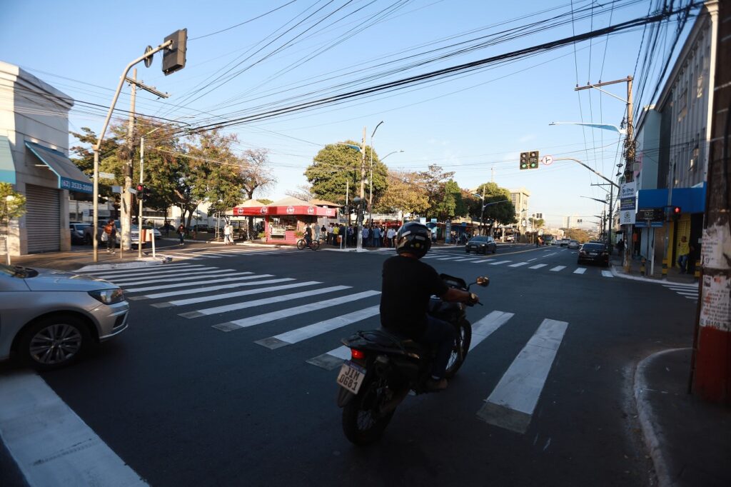 Mabel entrega Corredor da Av. 24 de Outubro com trânsito sincronizado mabel-entrega-corredor-da-av.-24-de-outubro-com-transito-sincronizado