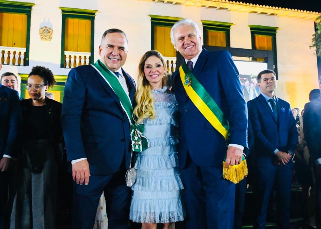 Sandro Mabel e Leandro Vilela recebem a Comenda da Ordem do Mérito Anhanguera sandro-mabel-e-leandro-vilela-recebem-a-comenda-da-ordem-do-merito-anhanguera