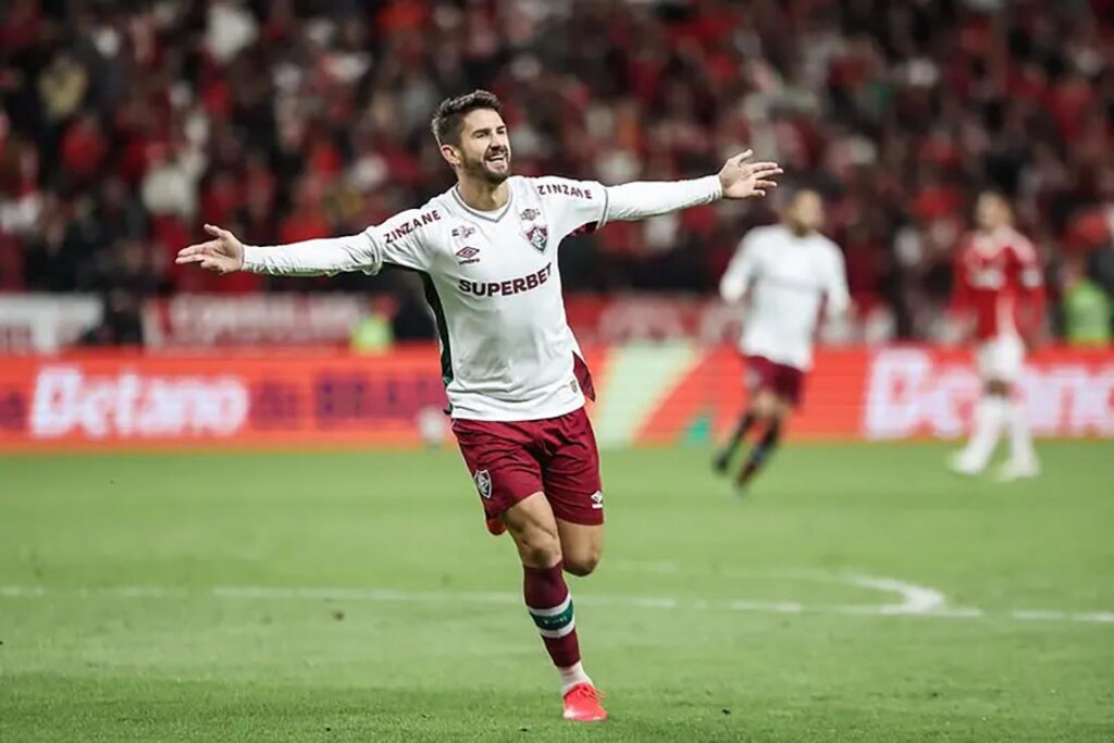Fluminense vence Internacional no Beira-Rio e sai em vantagem na Copa do Brasil fluminense-vence-internacional-no-beira-rio-e-sai-em-vantagem-na-copa-do-brasil