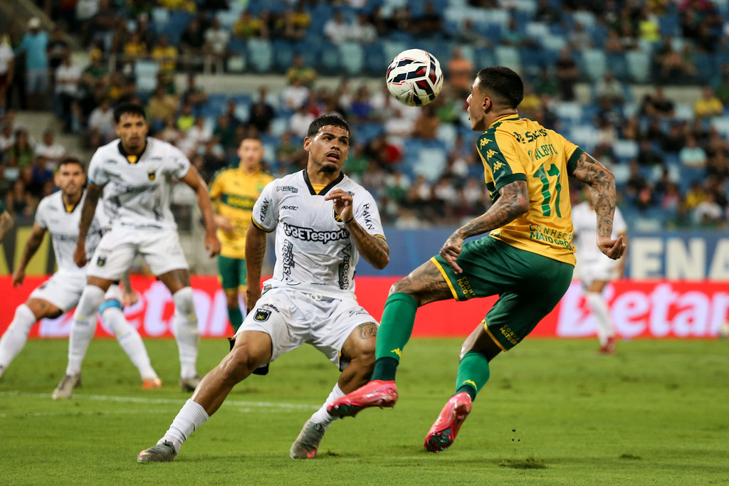 Arena Pantanal vira caldeirão: Cuiabá garante 3ª vitória seguida arena-pantanal-vira-caldeirao:-cuiaba-garante-3a-vitoria-seguida