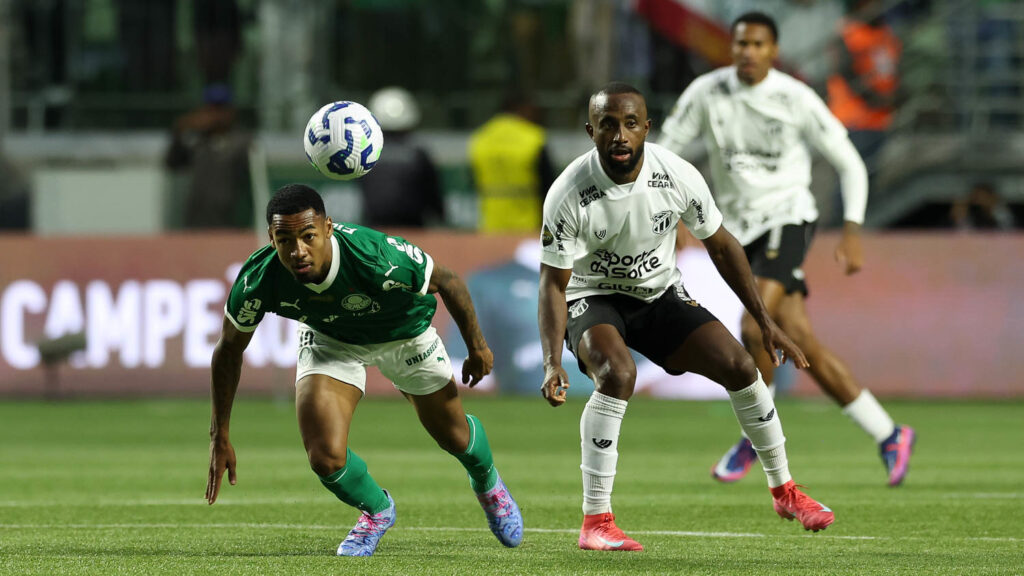 Palmeiras reage, vira contra o Ceará e afasta crise no Brasileirão palmeiras-reage,-vira-contra-o-ceara-e-afasta-crise-no-brasileirao