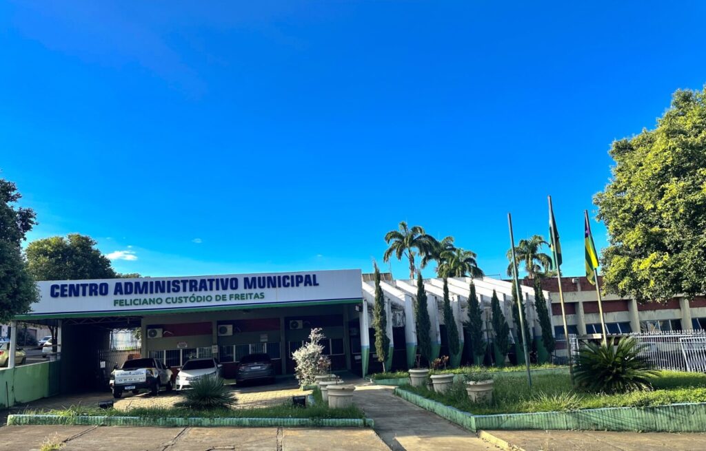 prefeitura-de-uruacu-abre-processo-seletivo-com-salario-de-ate-r$-3,4-mil