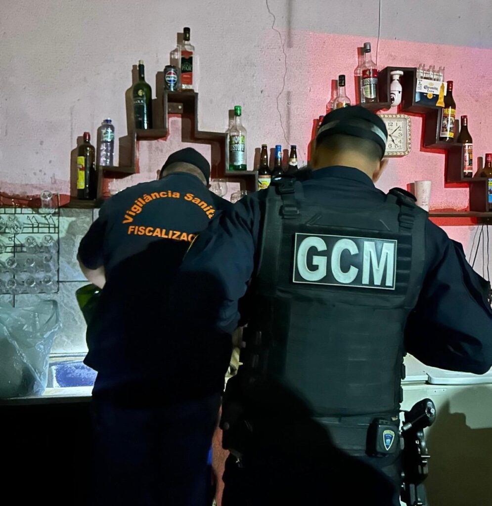 ggim-interdita-bares-e-conduz-menor-a-central-de-flagrantes-em-aparecida
