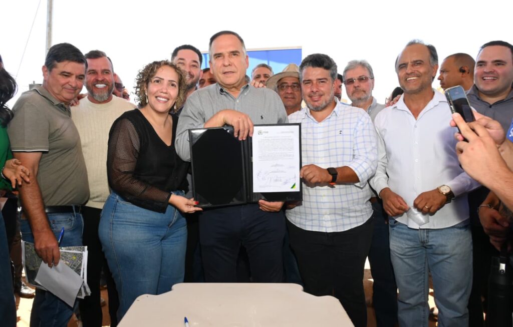 Mabel assina ordem para recapeamento de ruas da Região Noroeste mabel-assina-ordem-para-recapeamento-de-ruas-da-regiao-noroeste