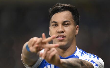 cruzeiro-bate-o-pe-e-recusa-proposta-milionaria-do-flamengo-por-kaio-jorge