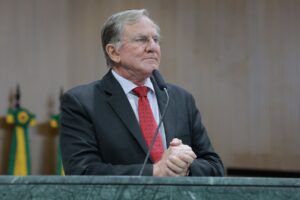 Antônio Gomide tem quadro clínico estável após cirurgia na coluna antonio-gomide-tem-quadro-clinico-estavel-apos-cirurgia-na-coluna