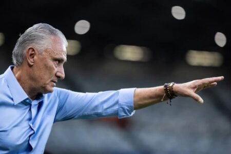 tite-inicia-campanha-com-derrota;-cruzeiro-perde-para-o-pouso-alegre-no-mineirao