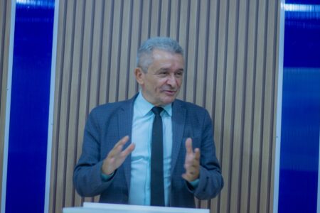 Dr. Ezizio defende nova postura parlamentar: “emenda não é favor” dr.-ezizio-defende-nova-postura-parlamentar:-“emenda-nao-e-favor”