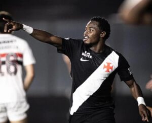 vasco-vence-o-sao-paulo-de-virada-e-encerra-jejum-no-brasileirao