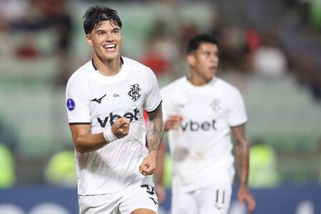 Botafogo vence o Caracas na Venezuela e assegura melhor campanha geral da Sul-Americana botafogo-vence-o-caracas-na-venezuela-e-assegura-melhor-campanha-geral-da-sul-americana