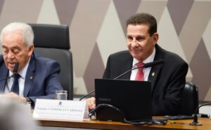 CCJ aprova PEC de Vanderlan que amplia autonomia do BC e blinda o Pix ccj-aprova-pec-de-vanderlan-que-amplia-autonomia-do-bc-e-blinda-o-pix