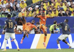 costa-do-marfim-vence-o-equador-no-fim-e-estreia-com-forca-na-copa-do-mundo